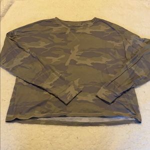 Abercrombie cropped army printing sleeve tee